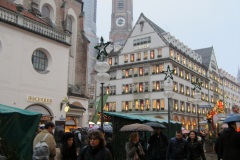 vor der Michaelskirche